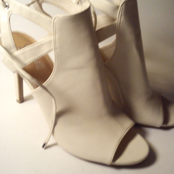 Aldo - Picture 5 of 6